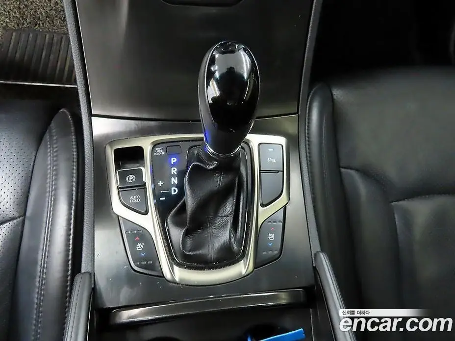 Hyundai Grandeur 2014 2.4 автомат (гидро), фото 10 Hyundai Grandeur 2014 2.4 автомат (гидро), фото 10