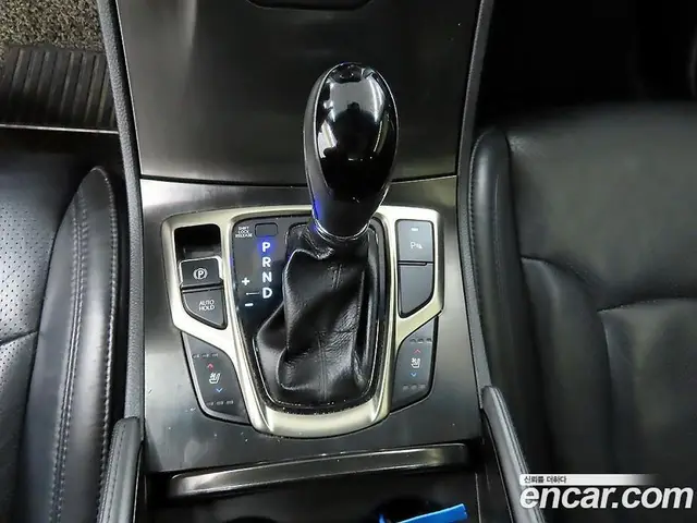 Hyundai Grandeur 2014 2.4 автомат (гидро), миниатюра 10 Hyundai Grandeur 2014 2.4 автомат (гидро), миниатюра 10