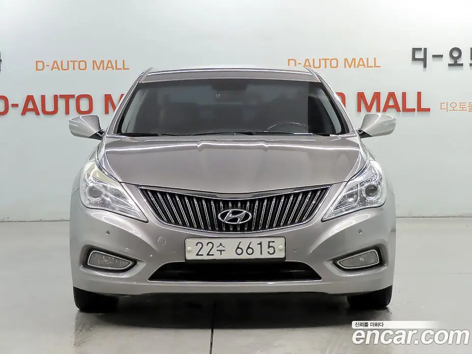 Hyundai Grandeur 2014 3.0 автомат (гидро), фото 2 Hyundai Grandeur 2014 3.0 автомат (гидро), фото 2