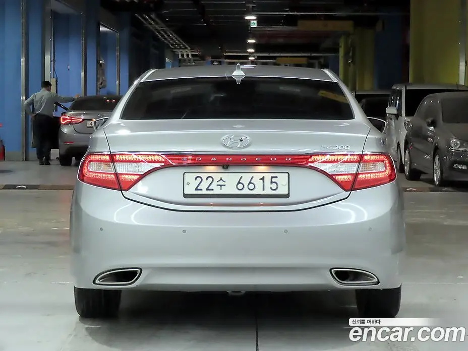 Hyundai Grandeur 2014 3.0 автомат (гидро), фото 3 Hyundai Grandeur 2014 3.0 автомат (гидро), фото 3