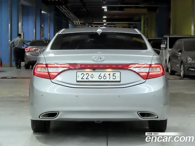 Hyundai Grandeur 2014 3.0 автомат (гидро), миниатюра 3 Hyundai Grandeur 2014 3.0 автомат (гидро), миниатюра 3