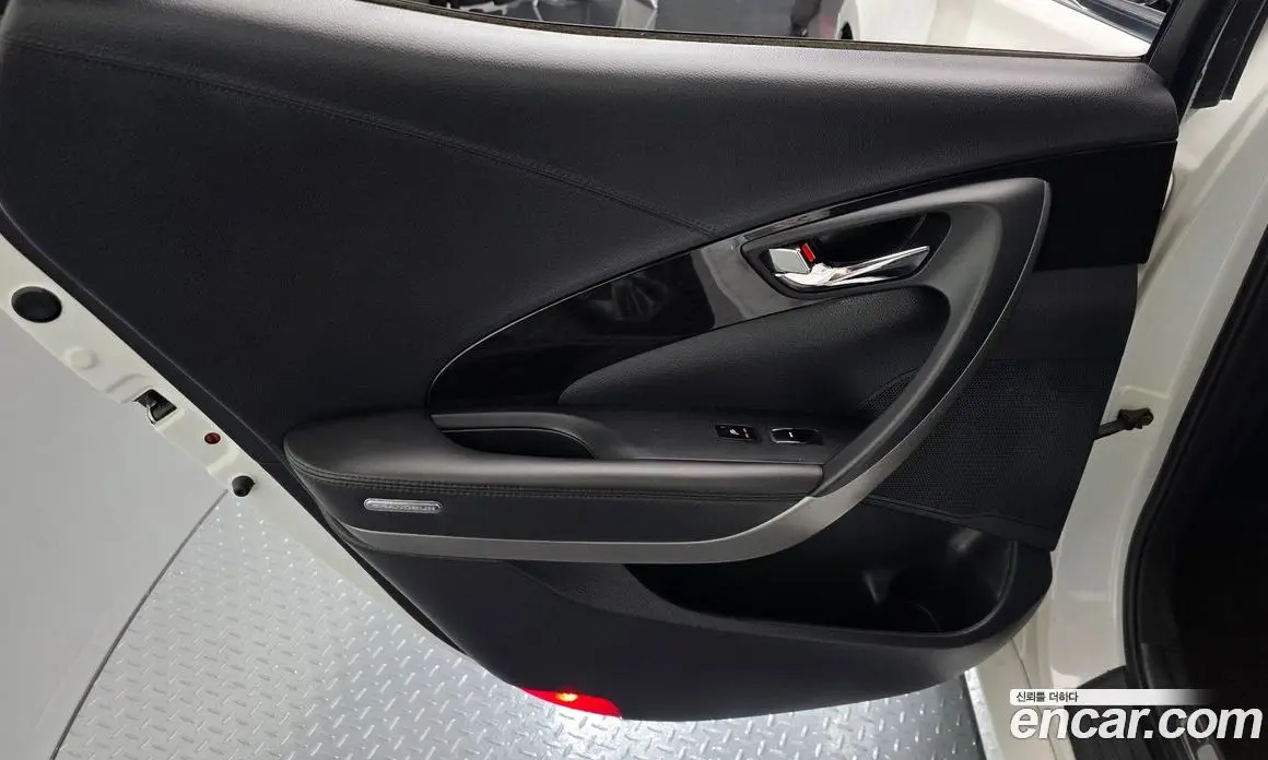 Hyundai Grandeur 2015 2.4 автомат (гидро), фото 14