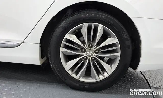 Hyundai Grandeur 2015 2.4 автомат (гидро), миниатюра 6