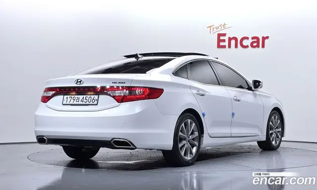 Hyundai Grandeur 2016 2.4 автомат (гидро), миниатюра 2