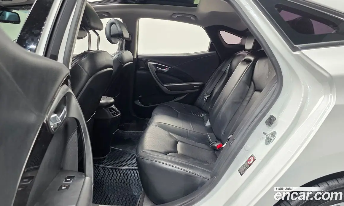 Hyundai Grandeur 2016 2.4 автомат (гидро), фото 17