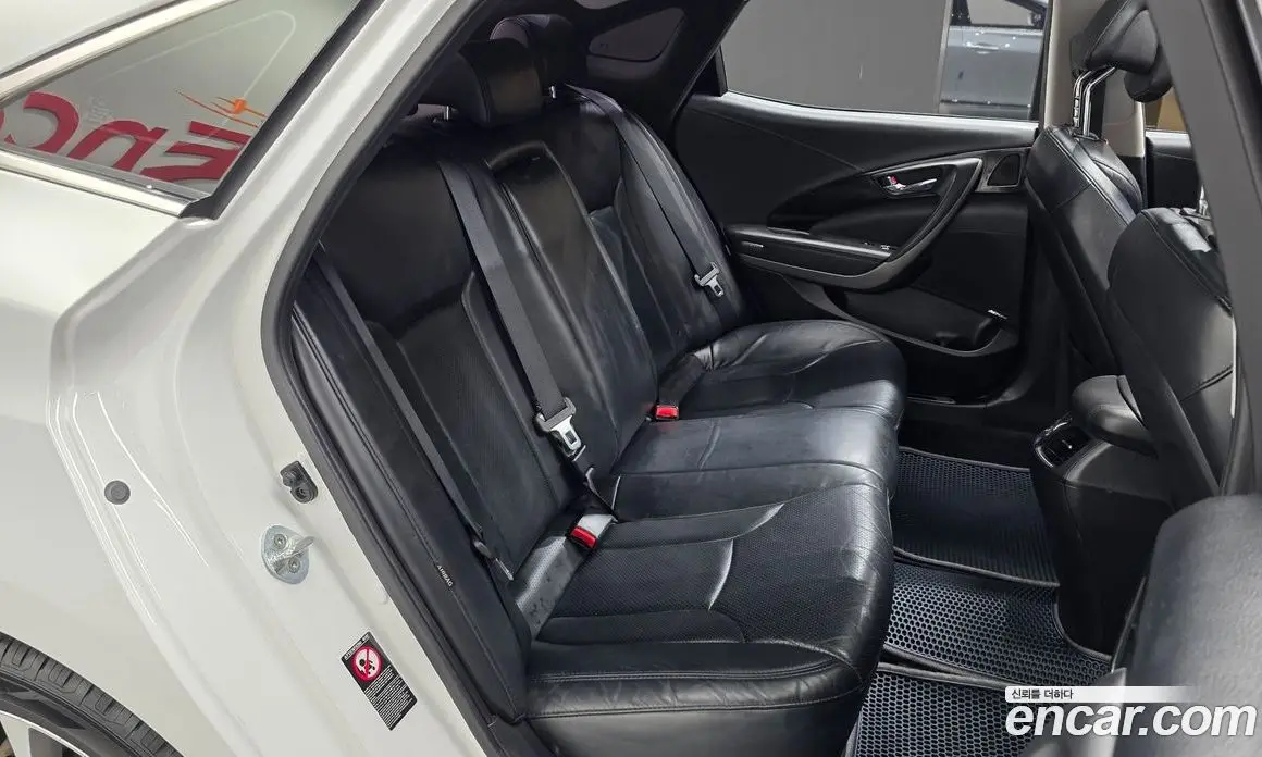 Hyundai Grandeur 2016 2.4 автомат (гидро), фото 18