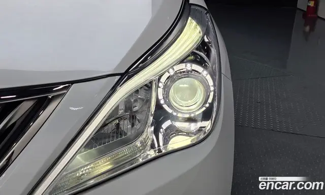 Hyundai Grandeur 2016 2.4 автомат (гидро), миниатюра 8