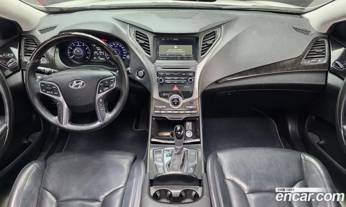 Hyundai Grandeur 2016 2.4 автомат (гидро), фото 10