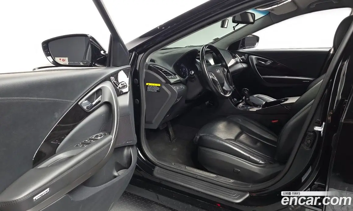 Hyundai Grandeur 2016 2.4 автомат (гидро), фото 13 Hyundai Grandeur 2016 2.4 автомат (гидро), фото 13