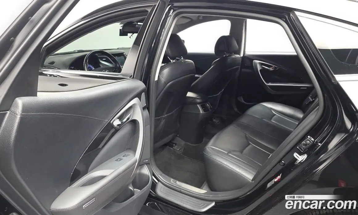 Hyundai Grandeur 2016 2.4 автомат (гидро), фото 16 Hyundai Grandeur 2016 2.4 автомат (гидро), фото 16