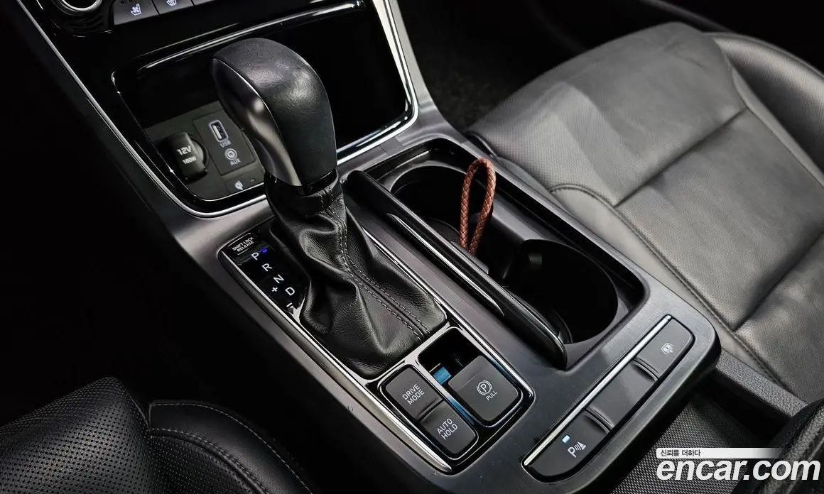 Hyundai Grandeur 2016 3.0 автомат (гидро), фото 12