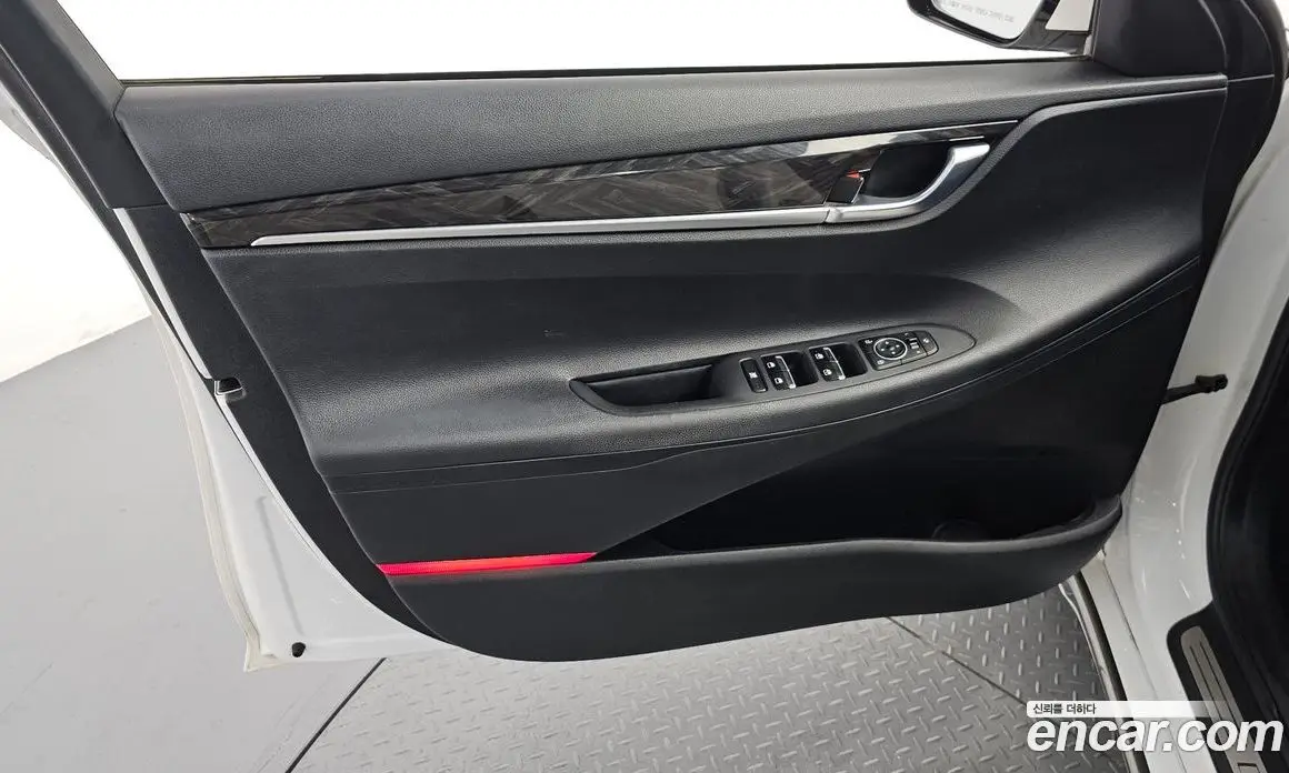 Hyundai Grandeur 2016 3.0 автомат (гидро), фото 14