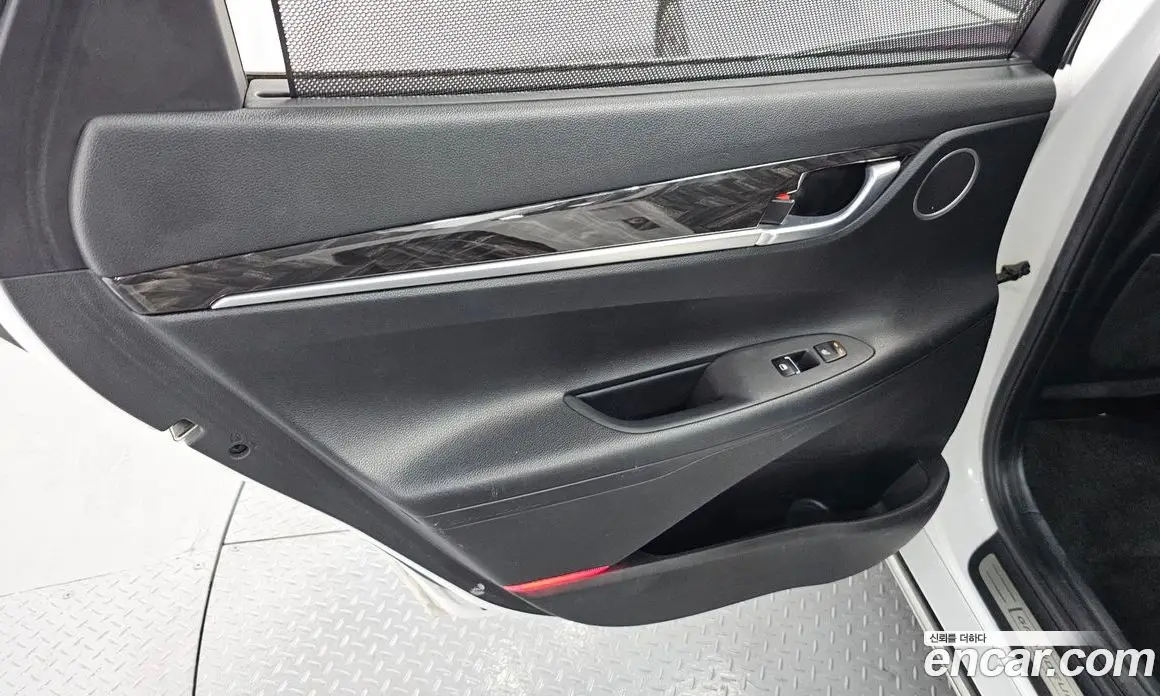 Hyundai Grandeur 2016 3.0 автомат (гидро), фото 15