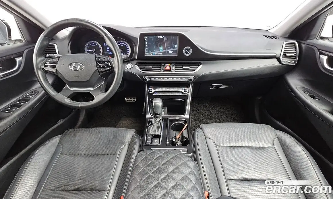 Hyundai Grandeur 2016 3.0 автомат (гидро), фото 10