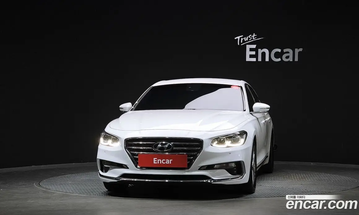 Hyundai Grandeur 2016 2.4 автомат (гидро), фото 3