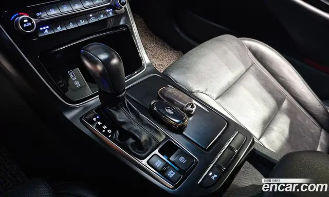 Hyundai Grandeur 2016 2.4 автомат (гидро), миниатюра 9