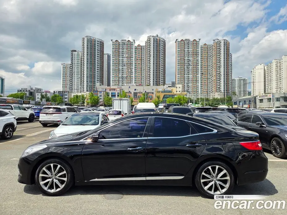 Hyundai Grandeur 2016 3.0 автомат (гидро), фото 11