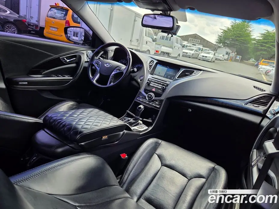 Hyundai Grandeur 2016 3.0 автомат (гидро), фото 13