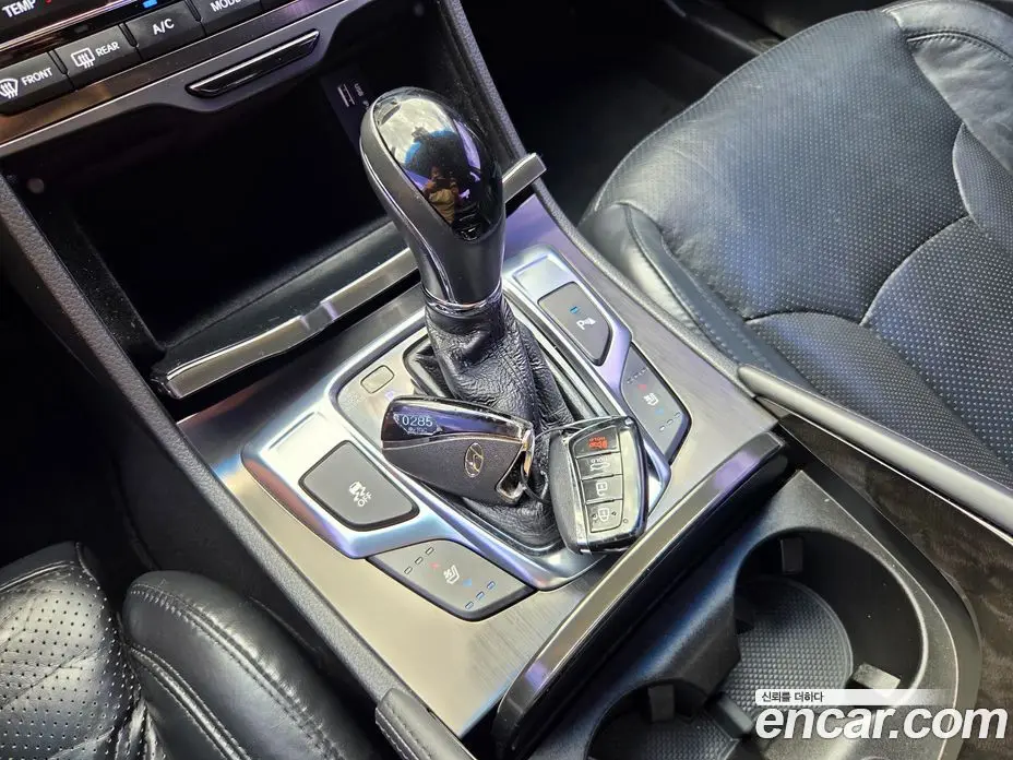 Hyundai Grandeur 2016 3.0 автомат (гидро), фото 9