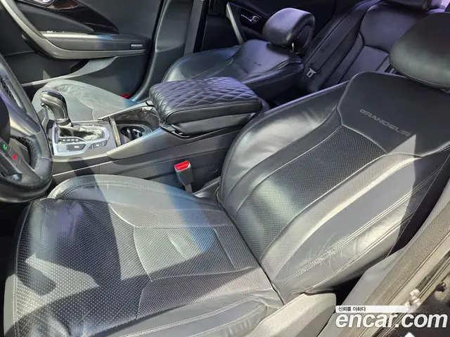 Hyundai Grandeur 2016 3.0 автомат (гидро), миниатюра 10