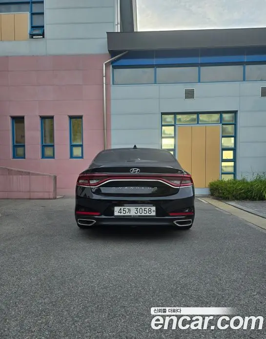Hyundai Grandeur 2017 3.0 автомат (гидро), миниатюра 2