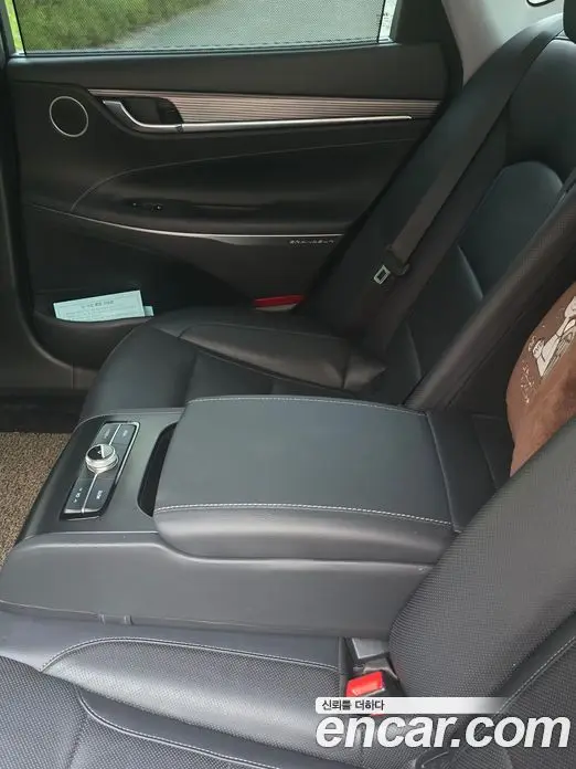 Hyundai Grandeur 2017 3.0 автомат (гидро), миниатюра 9