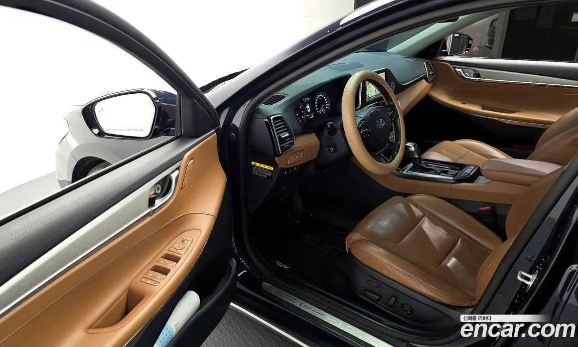Hyundai Grandeur 2017 2.4 автомат (гидро), фото 13
