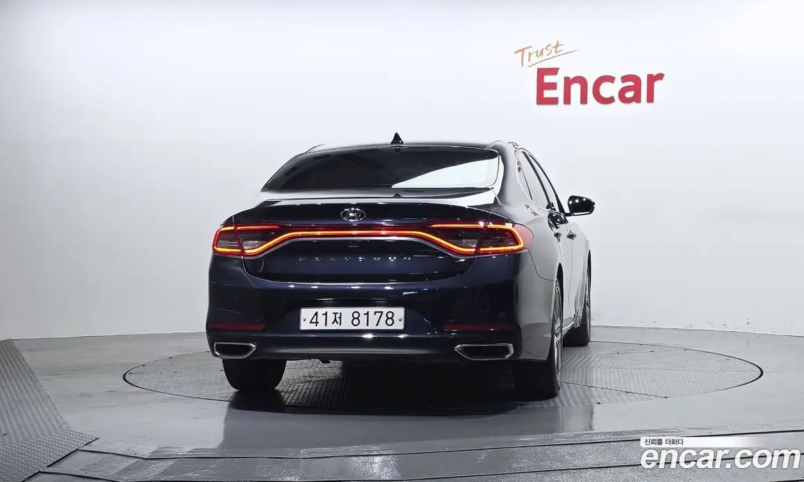Hyundai Grandeur 2017 2.4 автомат (гидро), фото 4