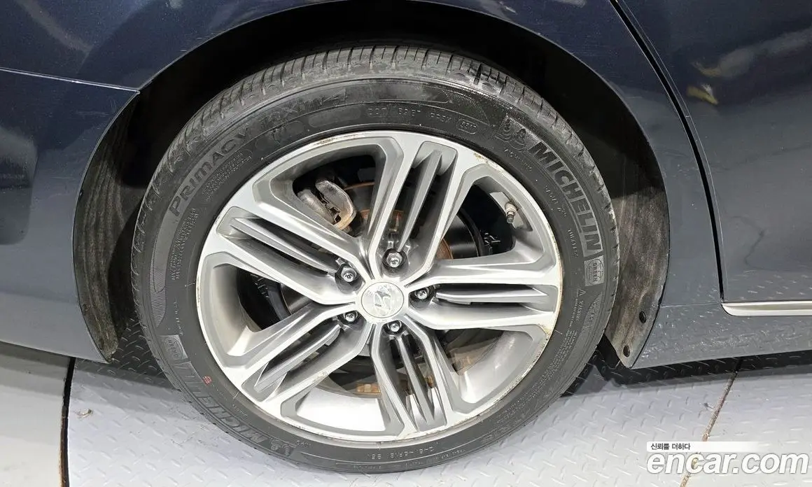 Hyundai Grandeur 2017 2.4 автомат (гидро), фото 5