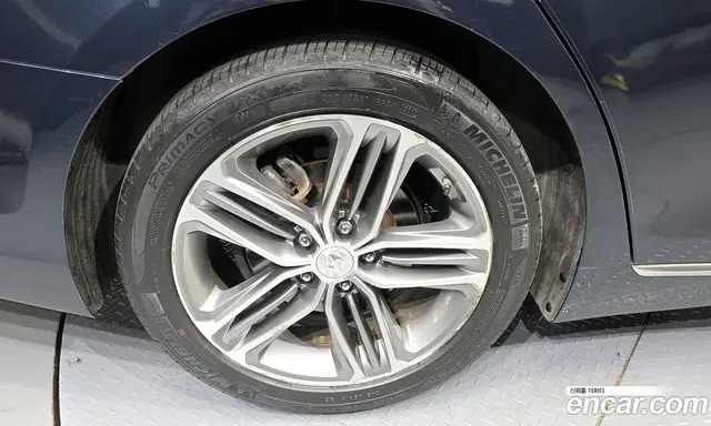Hyundai Grandeur 2017 2.4 автомат (гидро), миниатюра 5