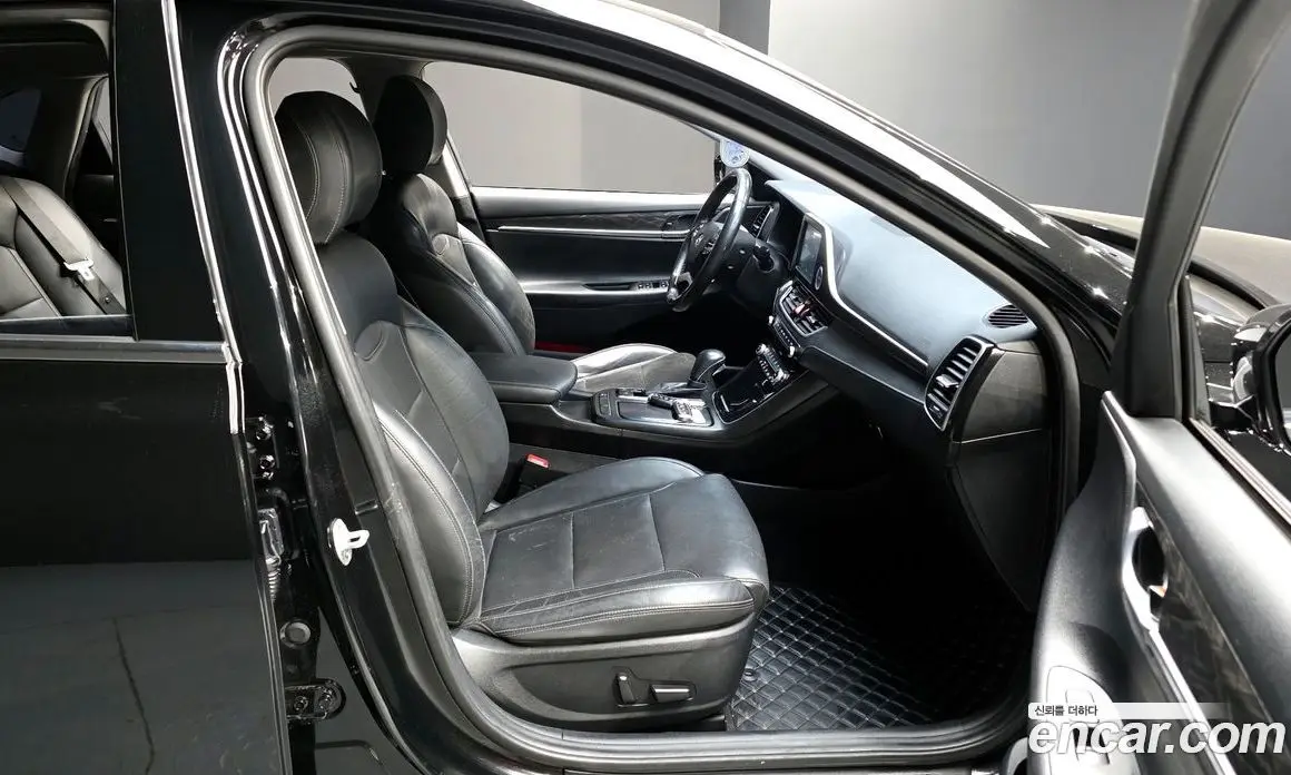 Hyundai Grandeur 2017 2.4 автомат (гидро), фото 10 Hyundai Grandeur 2017 2.4 автомат (гидро), фото 10
