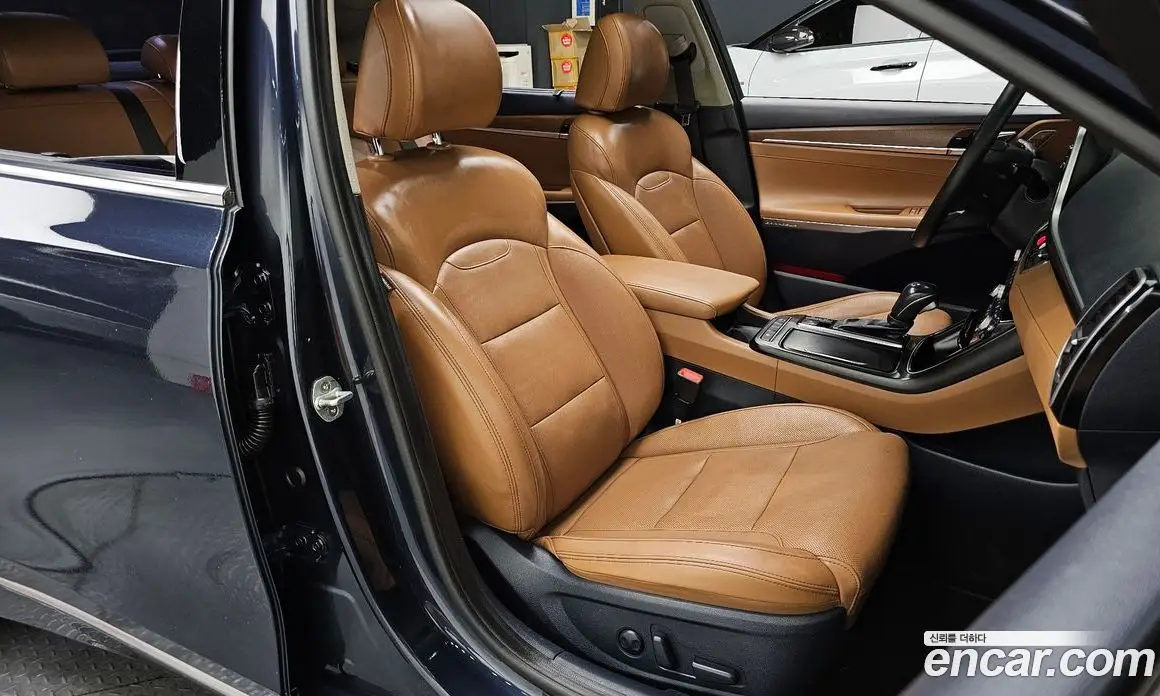 Hyundai Grandeur 2017 2.4 автомат (гидро), фото 16 Hyundai Grandeur 2017 2.4 автомат (гидро), фото 16