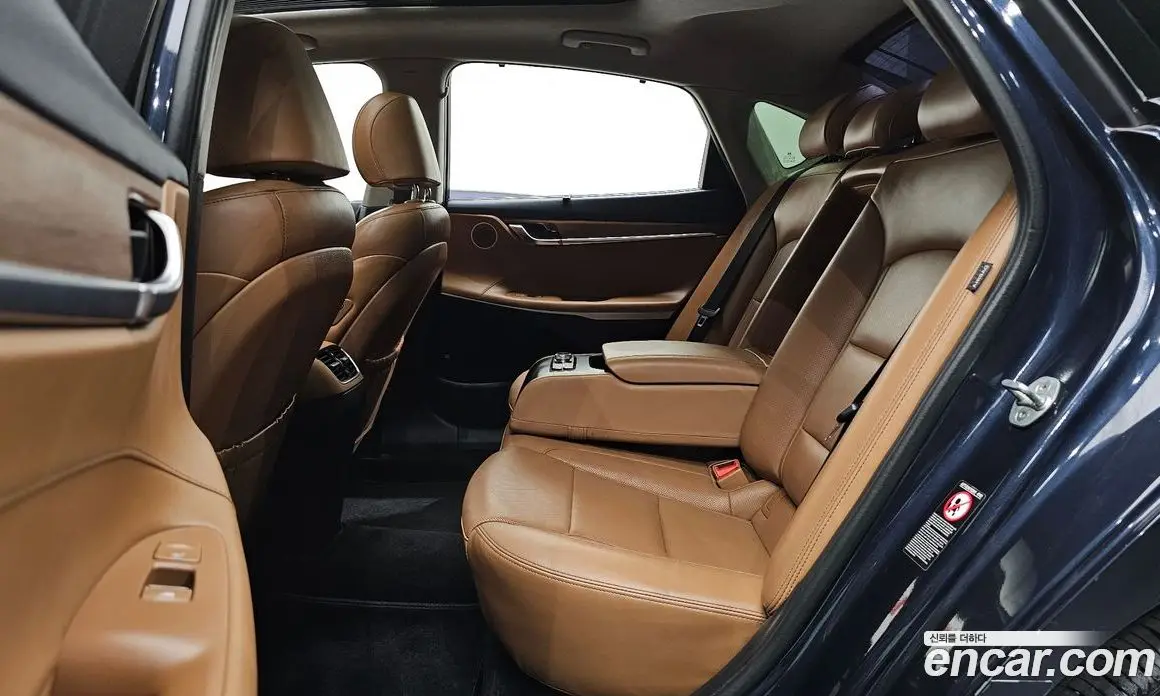 Hyundai Grandeur 2017 2.4 автомат (гидро), фото 17 Hyundai Grandeur 2017 2.4 автомат (гидро), фото 17