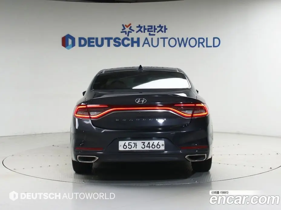 Hyundai Grandeur 2017 2.2 автомат (гидро), фото 3 Hyundai Grandeur 2017 2.2 автомат (гидро), фото 3