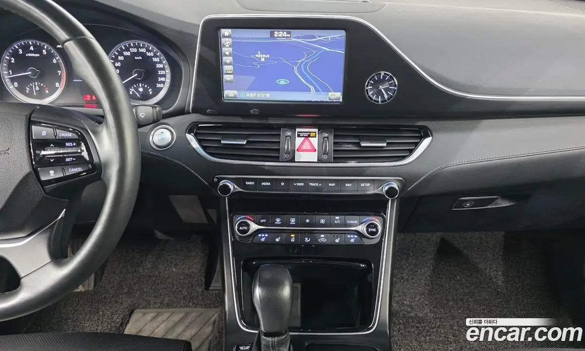 Hyundai Grandeur 2018 2.4 автомат (гидро), фото 13