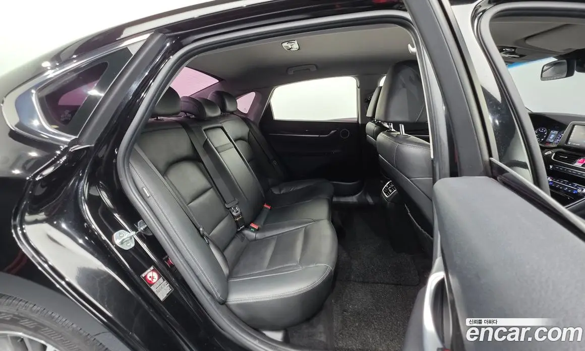 Hyundai Grandeur 2018 2.4 автомат (гидро), фото 19