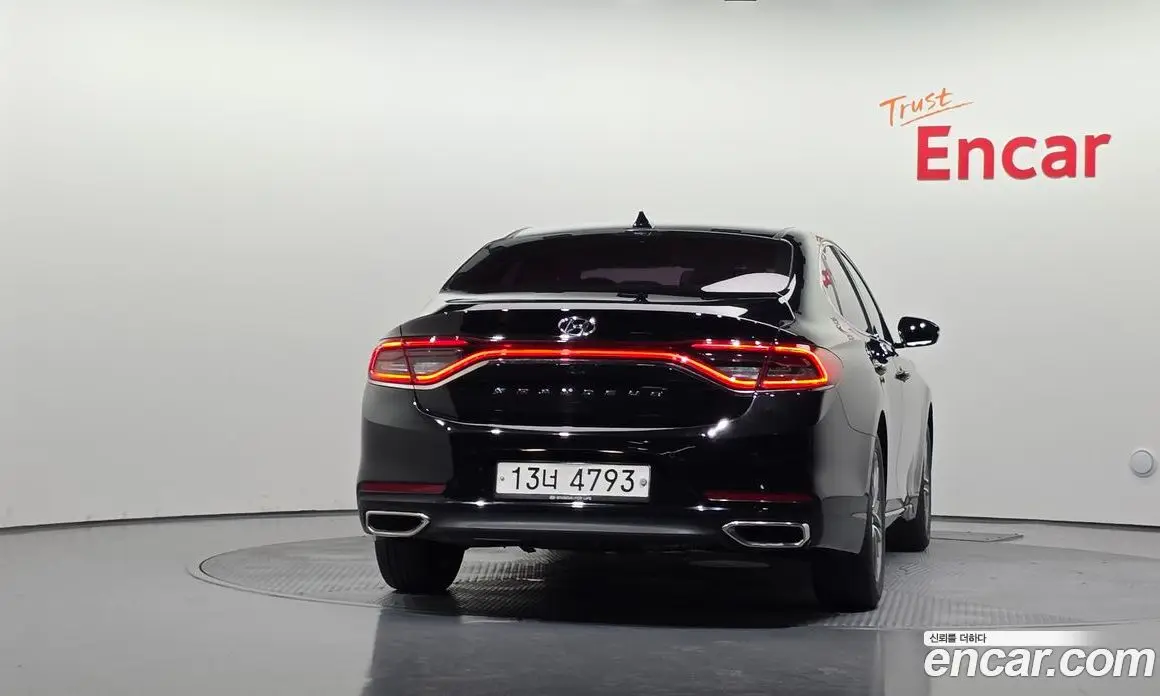 Hyundai Grandeur 2018 2.4 автомат (гидро), фото 4