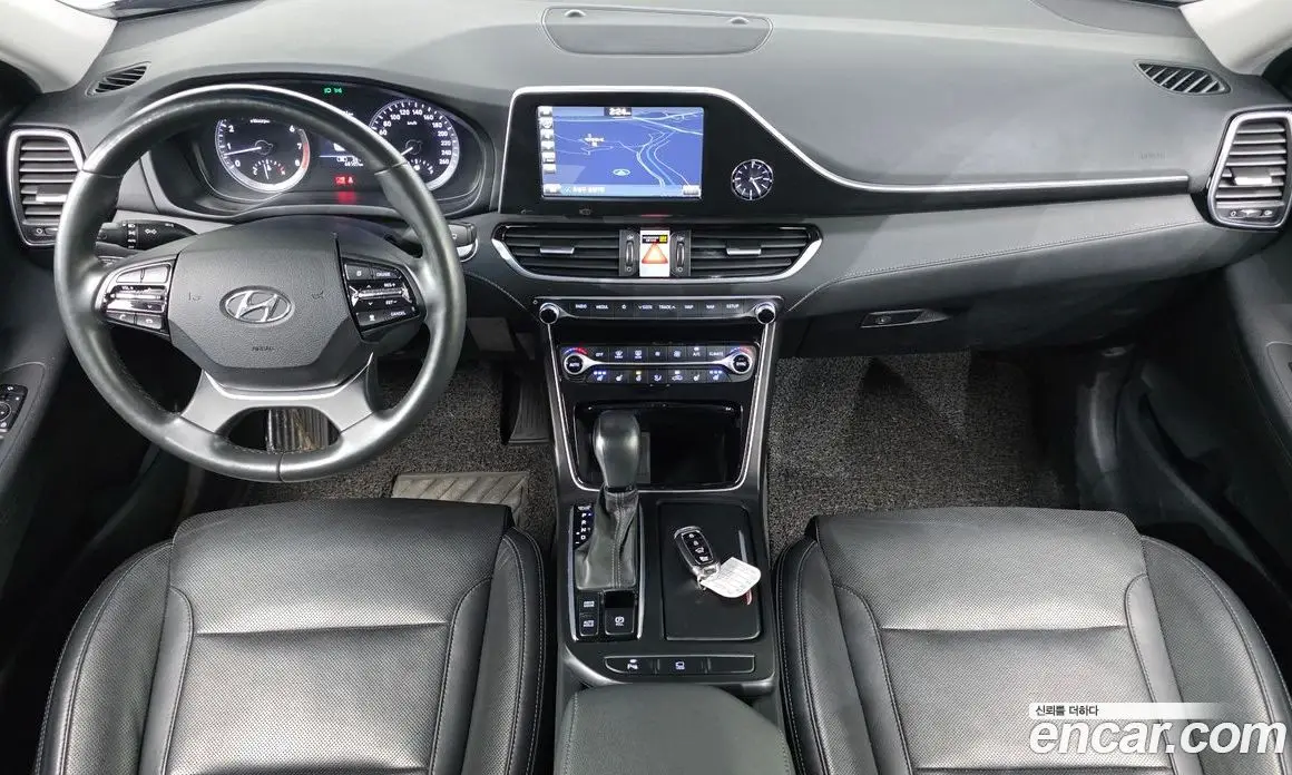 Hyundai Grandeur 2018 2.4 автомат (гидро), фото 7