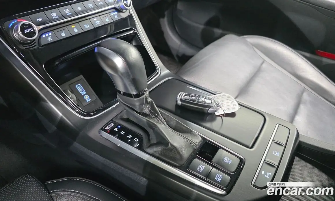 Hyundai Grandeur 2018 2.4 автомат (гидро), фото 9