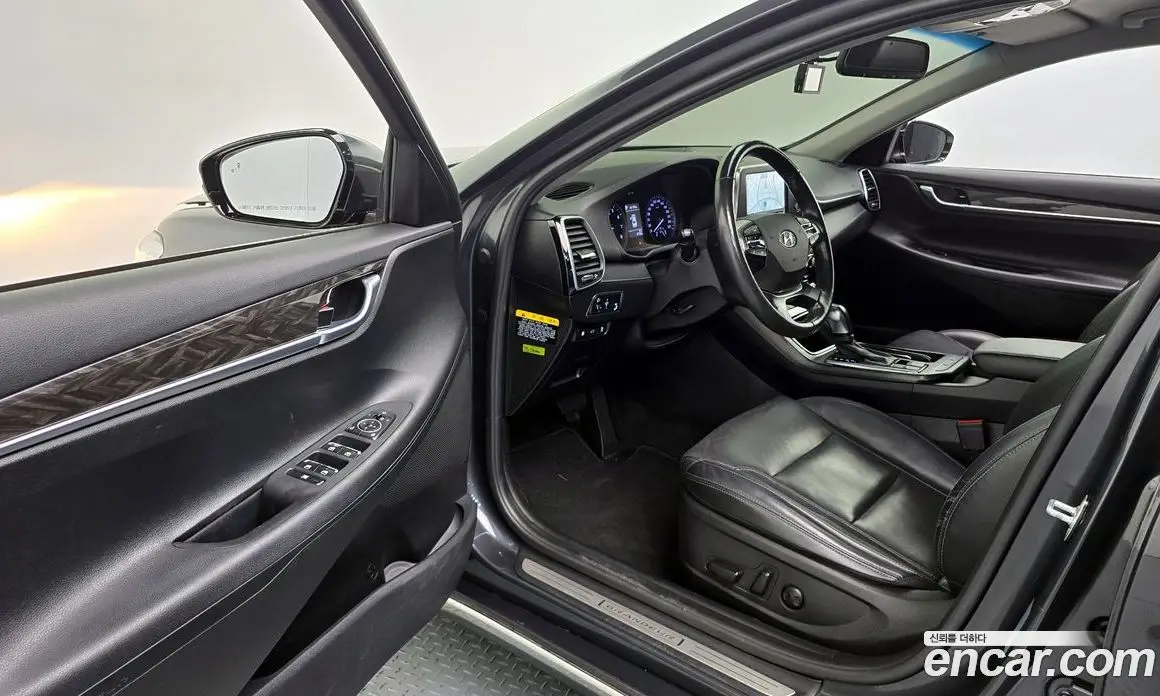 Hyundai Grandeur 2018 2.4 автомат (гидро), фото 13
