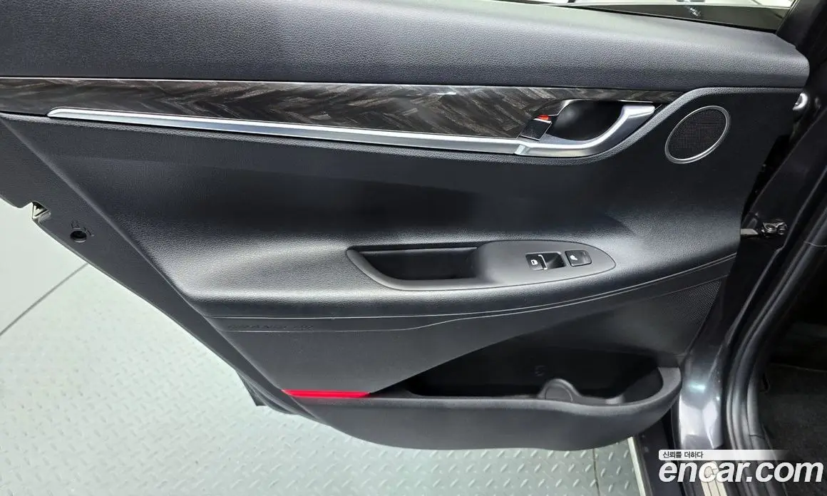 Hyundai Grandeur 2018 2.4 автомат (гидро), фото 15