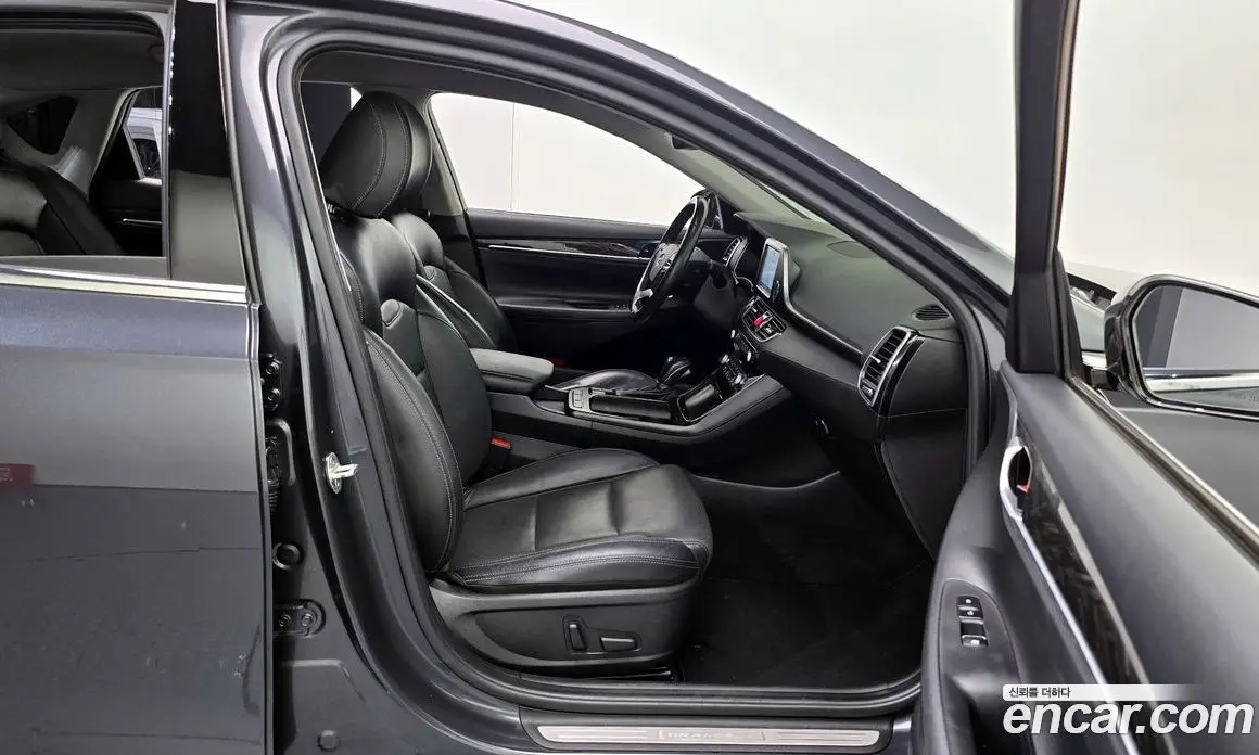 Hyundai Grandeur 2018 2.4 автомат (гидро), фото 17