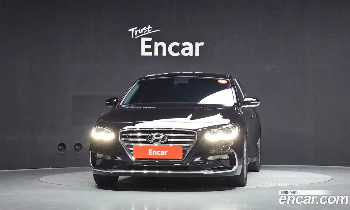 Hyundai Grandeur 2018 2.4 автомат (гидро), фото 3