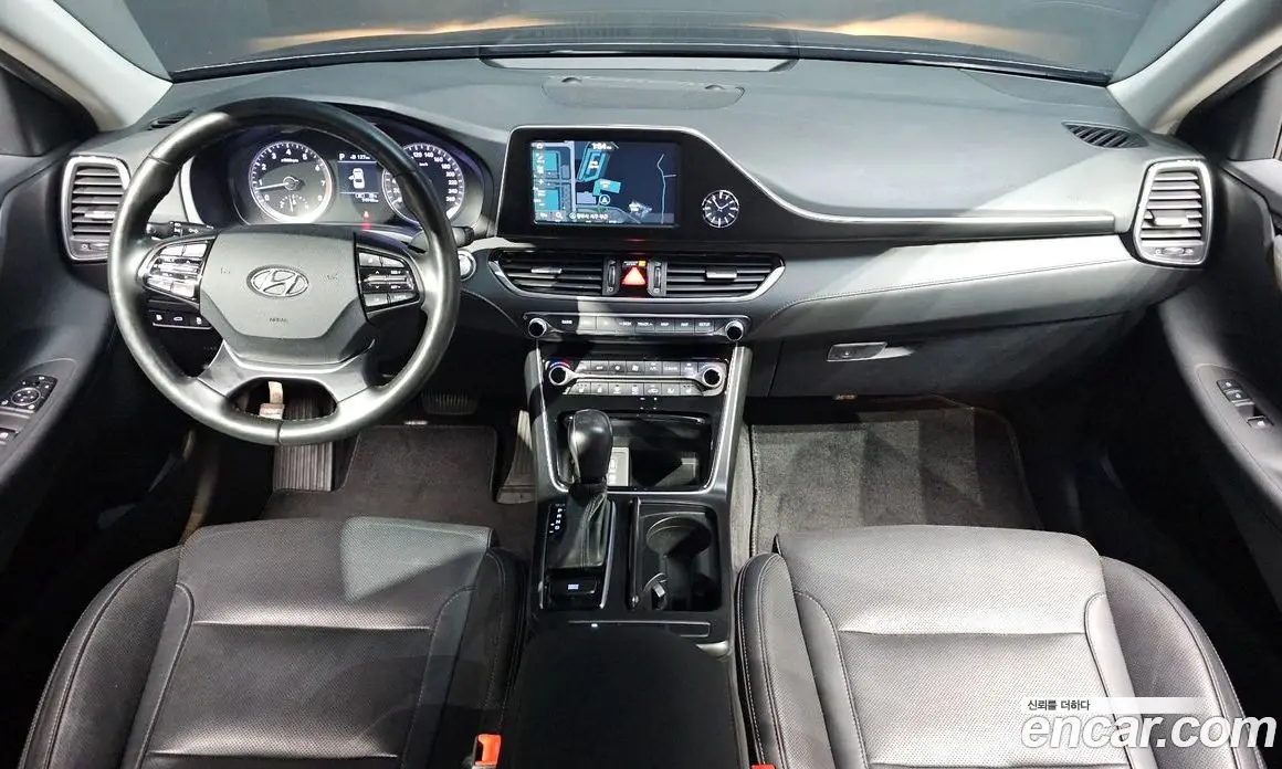 Hyundai Grandeur 2018 2.4 автомат (гидро), фото 7