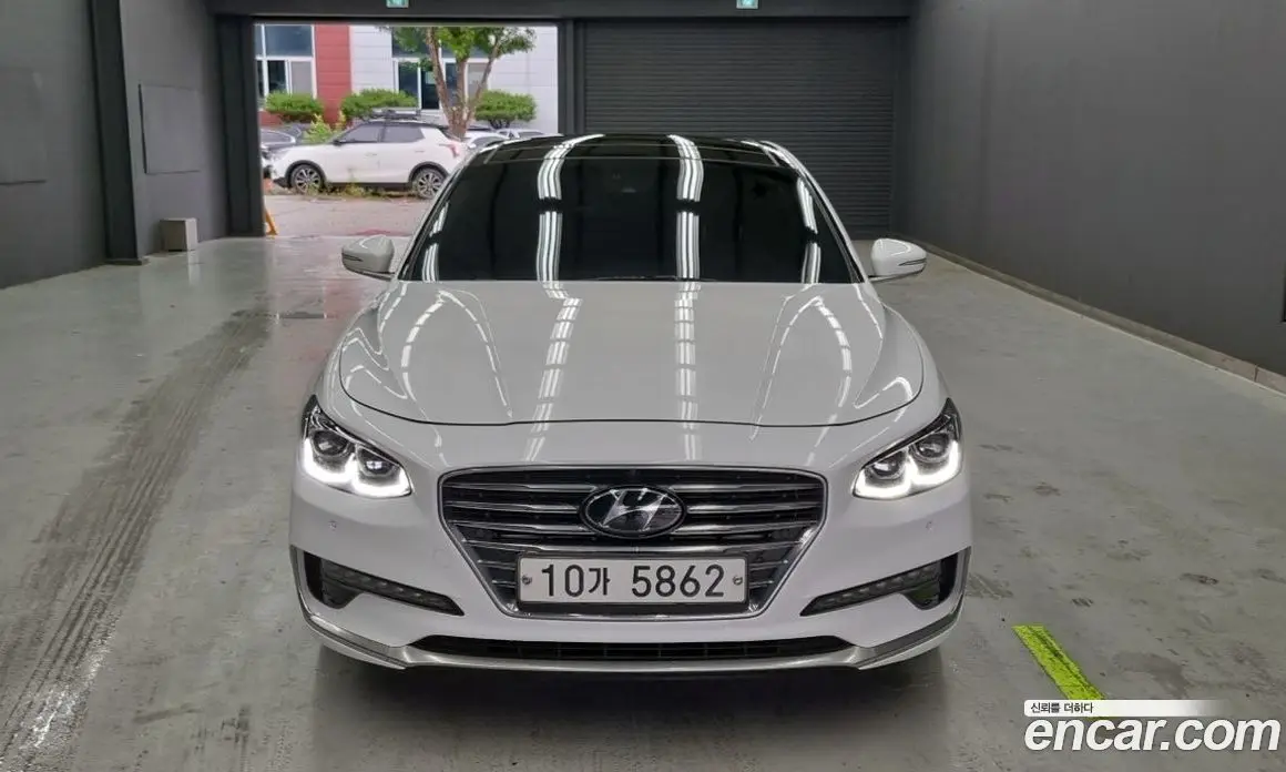 Hyundai Grandeur 2019 2.4 автомат (гидро), фото 1 Hyundai Grandeur 2019 2.4 автомат (гидро), фото 1