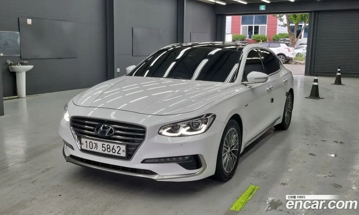 Hyundai Grandeur 2019 2.4 автомат (гидро), фото 3 Hyundai Grandeur 2019 2.4 автомат (гидро), фото 3