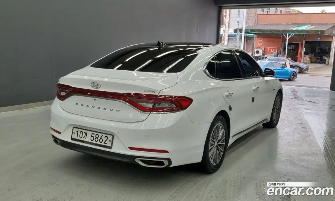 Hyundai Grandeur 2019 2.4 автомат (гидро), фото 4 Hyundai Grandeur 2019 2.4 автомат (гидро), фото 4