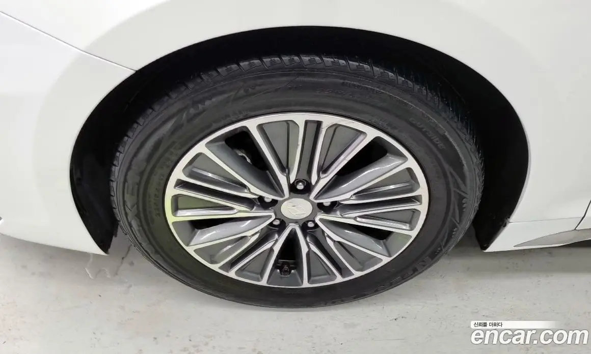 Hyundai Grandeur 2019 2.4 автомат (гидро), фото 5 Hyundai Grandeur 2019 2.4 автомат (гидро), фото 5