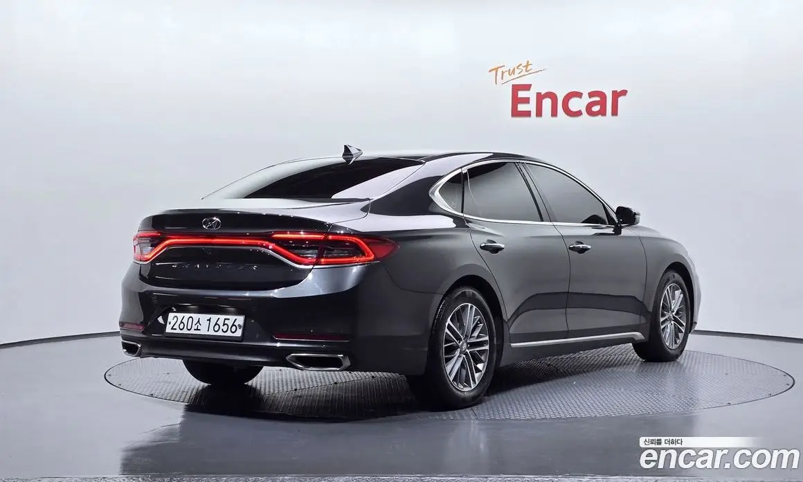 Hyundai Grandeur 2019 2.4 автомат (гидро), фото 2 Hyundai Grandeur 2019 2.4 автомат (гидро), фото 2