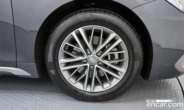 Hyundai Grandeur 2019 2.4 автомат (гидро), миниатюра 5 Hyundai Grandeur 2019 2.4 автомат (гидро), миниатюра 5